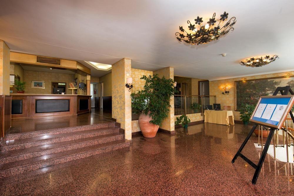 Park Hotel Blanc Et Noir Rome Exterior photo