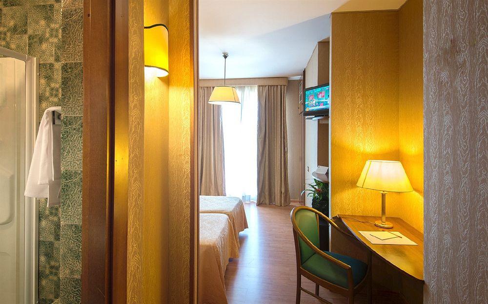 Park Hotel Blanc Et Noir Rome Exterior photo
